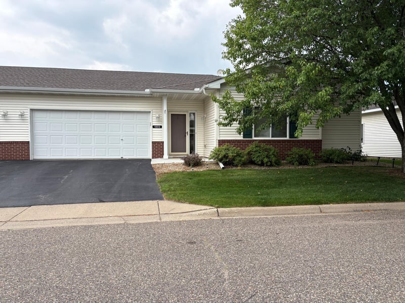 1303 Presidential Dr, Northfield, MN 55057