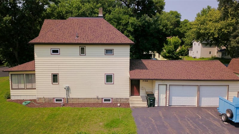 216 3rd St N, Brownton, MN 55312