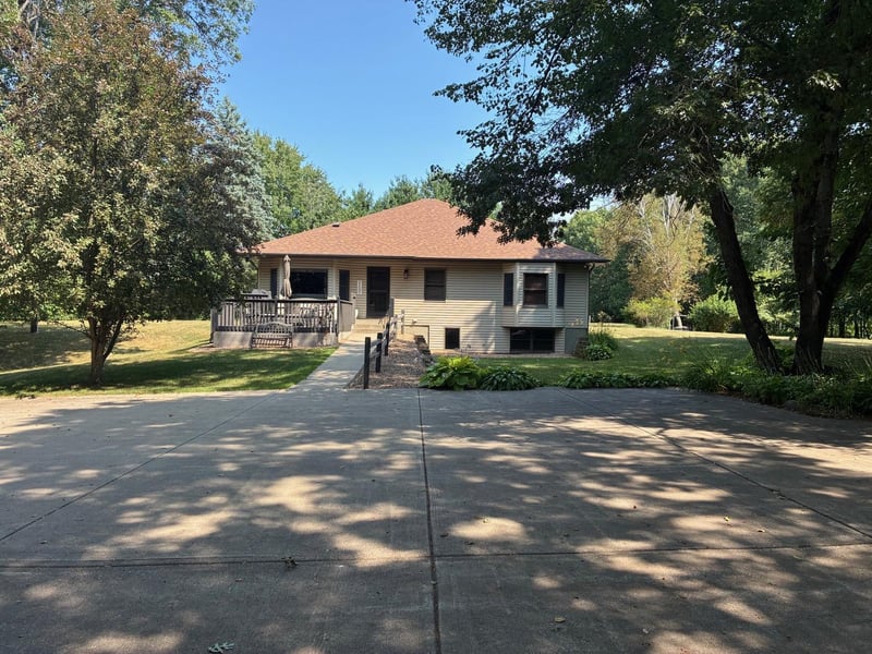 35290 Quincy Dr NE, Cambridge, MN 55008