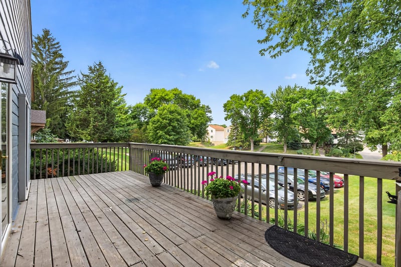 3429 Pilgrim Ln N, Plymouth, MN 55441