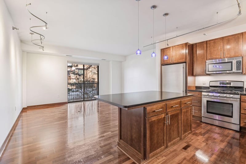 317 Groveland Ave #116, Minneapolis, MN 55403
