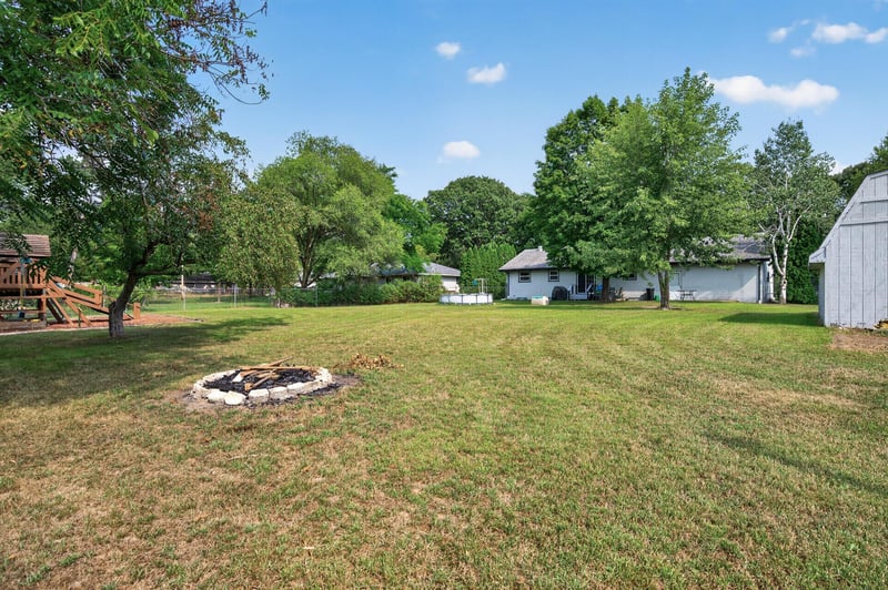 13848 Crosstown Dr NW, Andover, MN 55304