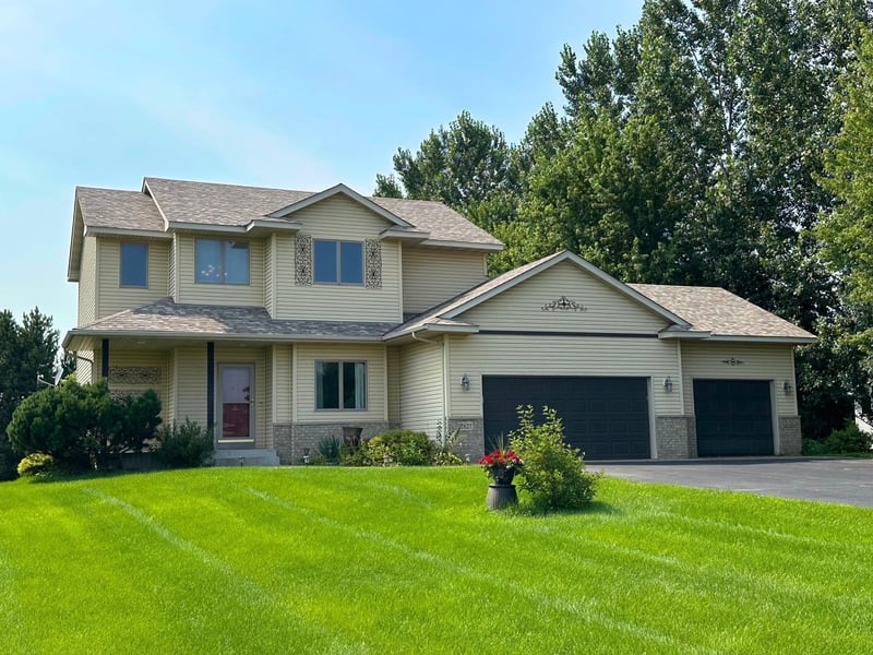 2827 62nd Ave, Princeton, MN 55371