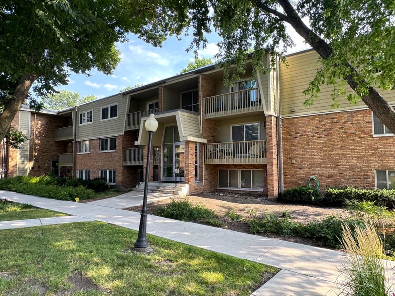 7414 W 22nd St #306, Saint Louis Park, MN 55426