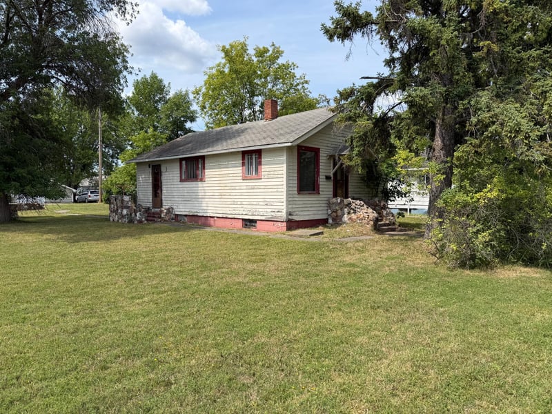 1222 Main Ave, International Falls, MN 56649