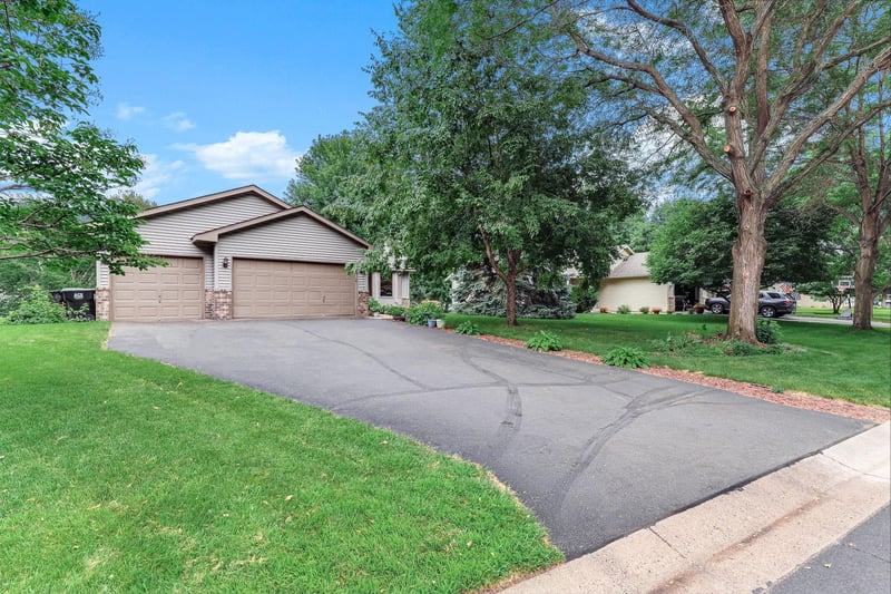 7172 Snow Owl Ln, Lino Lakes, MN 55014