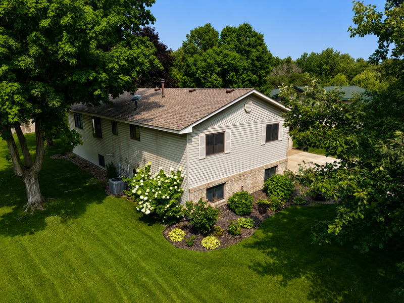 107 Craig Ln, Monticello, MN 55362