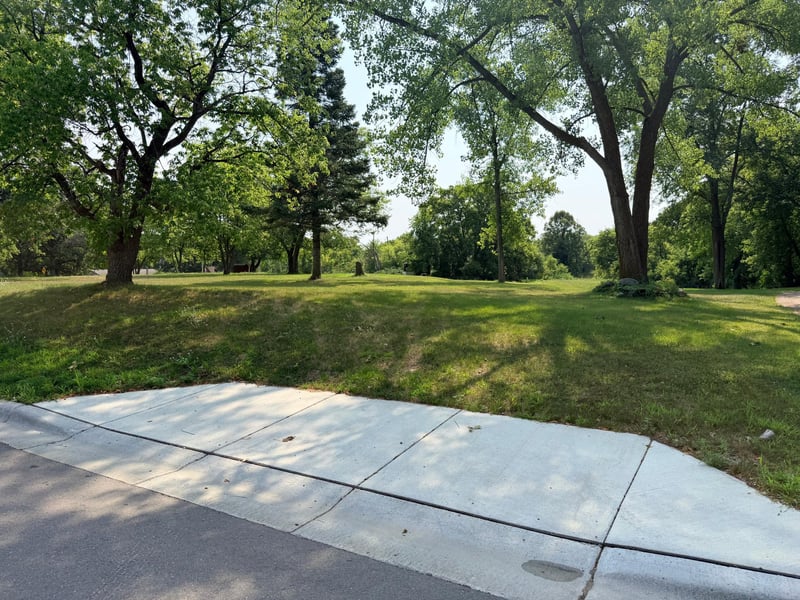 512 E Main Ave, Frazee, MN 56544