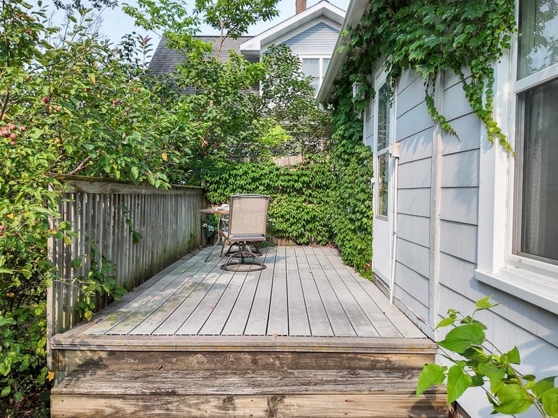 1025 W Wabasha St, Winona, MN 55987