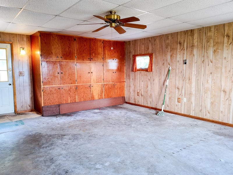 765 E Lake Blvd, Winona, MN 55987
