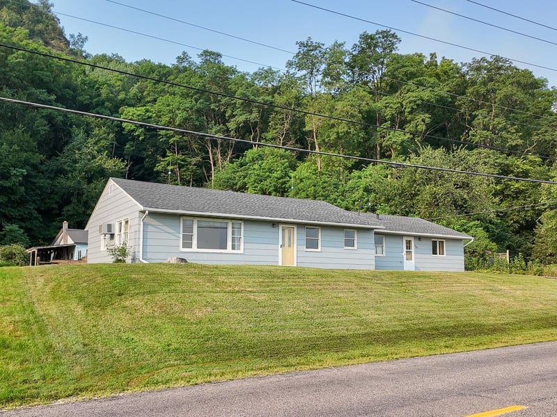 765 E Lake Blvd, Winona, MN 55987