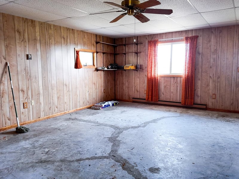 765 E Lake Blvd, Winona, MN 55987