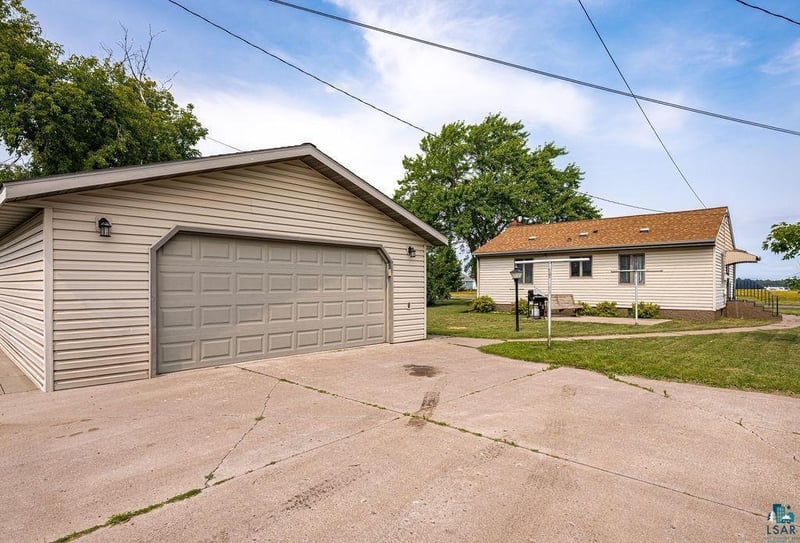 1724 E 3rd St, Superior, WI 54880
