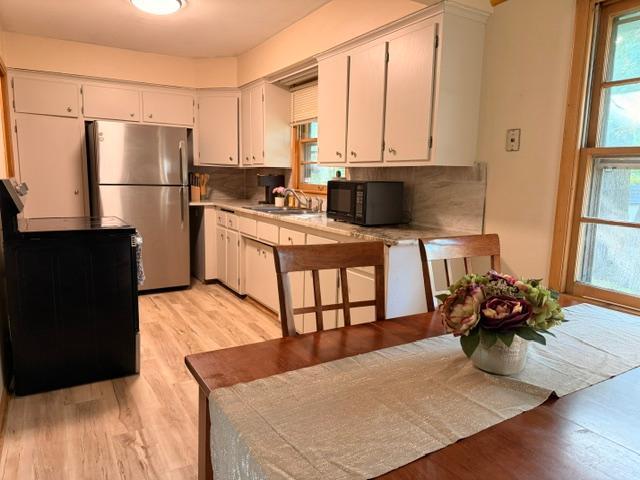 841 W Moore Lake Dr, Fridley, MN 55432