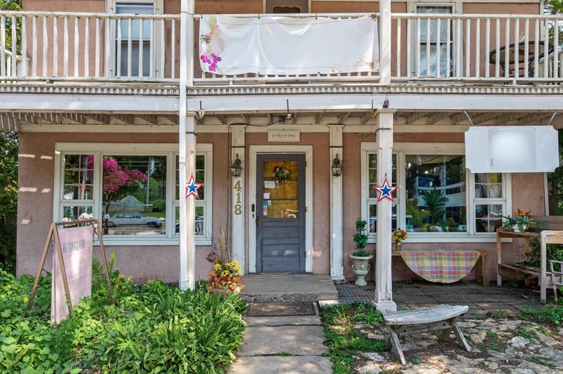 418 Bench St, Taylors Falls, MN 55084