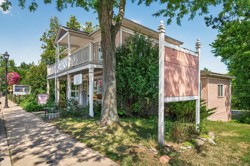 418 Bench St, Taylors Falls, MN 55084
