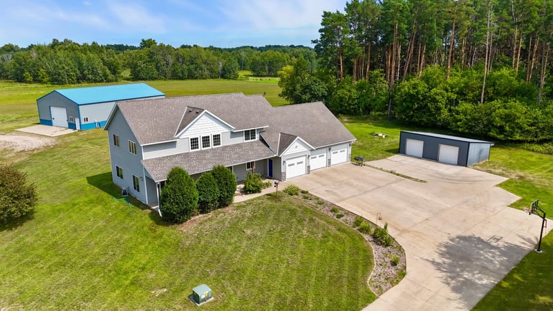 610 110th Ave SE, Foley, MN 56329