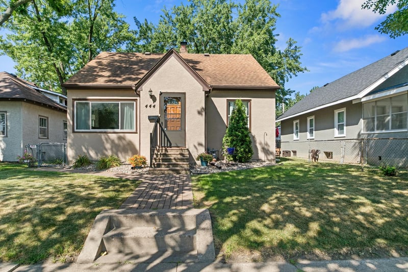 444 6th Ave S, South Saint Paul, MN 55075