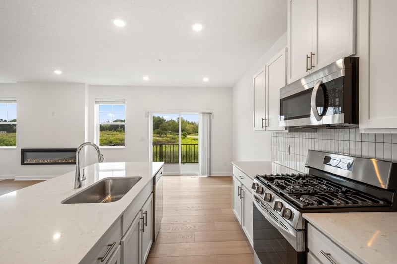 225 Huntington Dr, Waconia, MN 55387