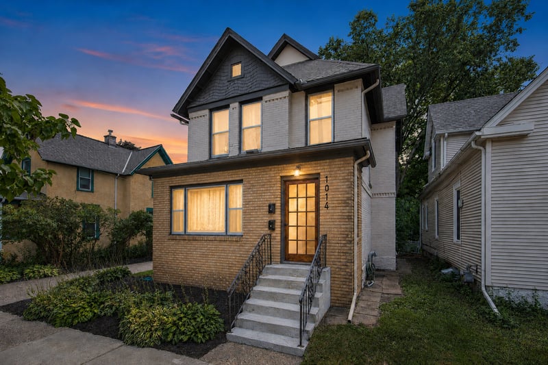 1014 18 1/2 Ave NE, Minneapolis, MN 55418