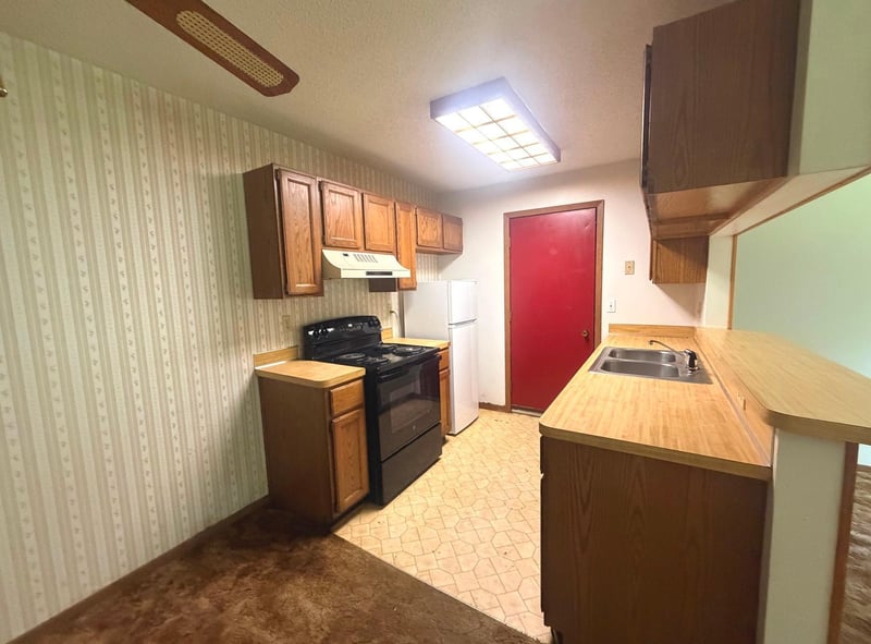 2543 Brookdale Ln, Brooklyn Park, MN 55444
