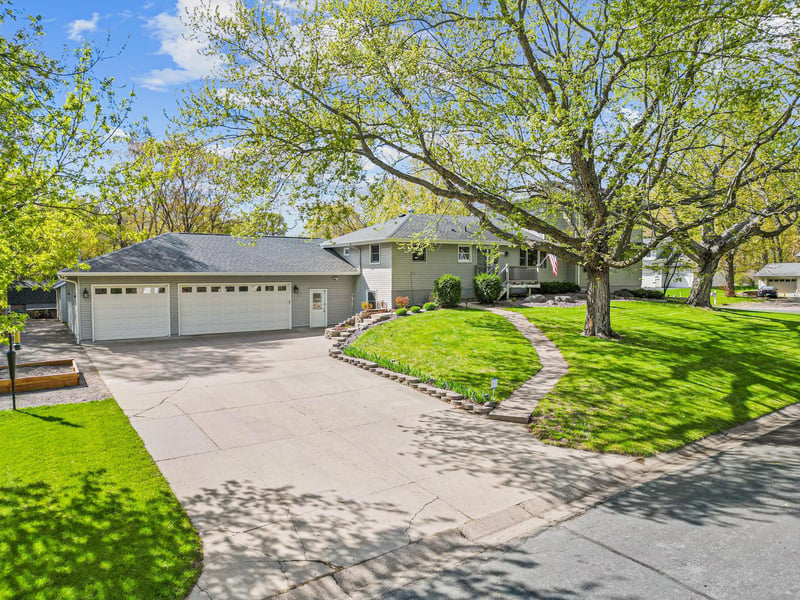 1345 Elsinore Cir, Long Lake, MN 55356