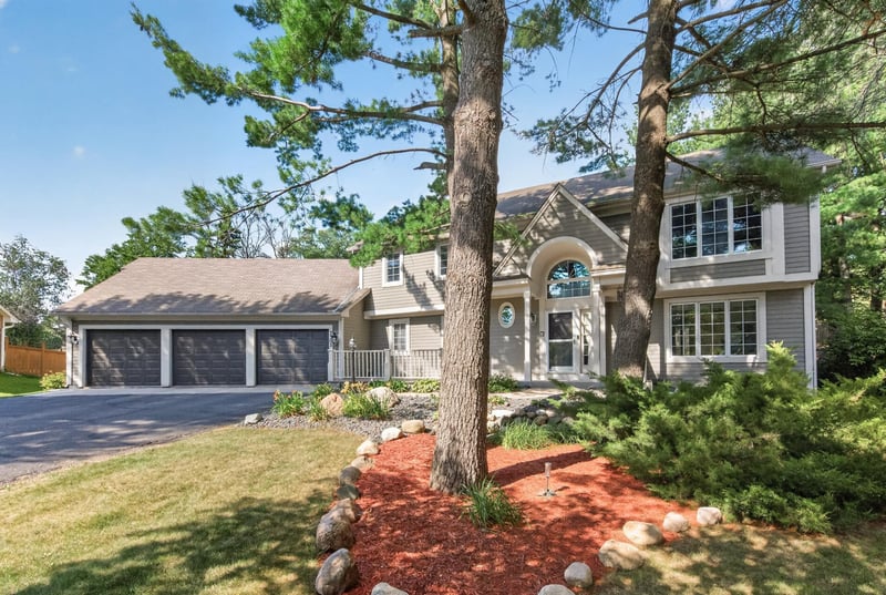 7305 Hidden Valley Trl S, Cottage Grove, MN 55016