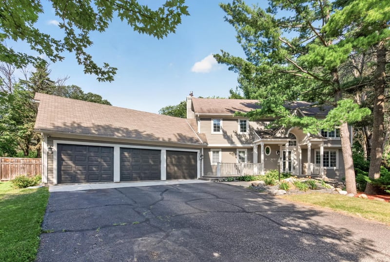 7305 Hidden Valley Trl S, Cottage Grove, MN 55016