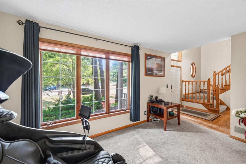 7305 Hidden Valley Trl S, Cottage Grove, MN 55016
