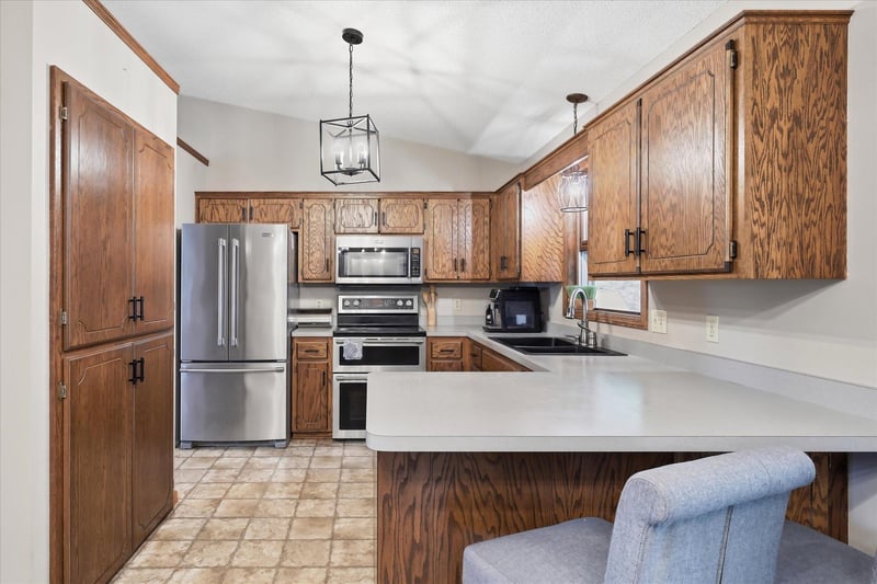 15410 Danville Ave W, Rosemount, MN 55068