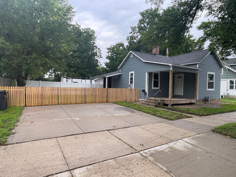 311 Range St, North Mankato, MN 56003