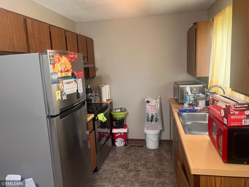 6646 84th Ct, Brooklyn Park, MN 55445