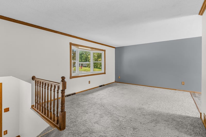 406 Schilling Cir NW, Forest Lake, MN 55025