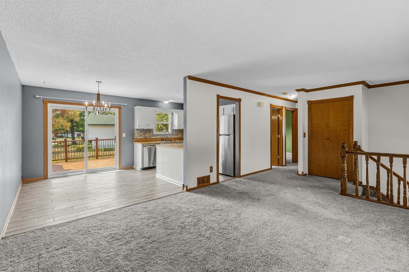 406 Schilling Cir NW, Forest Lake, MN 55025