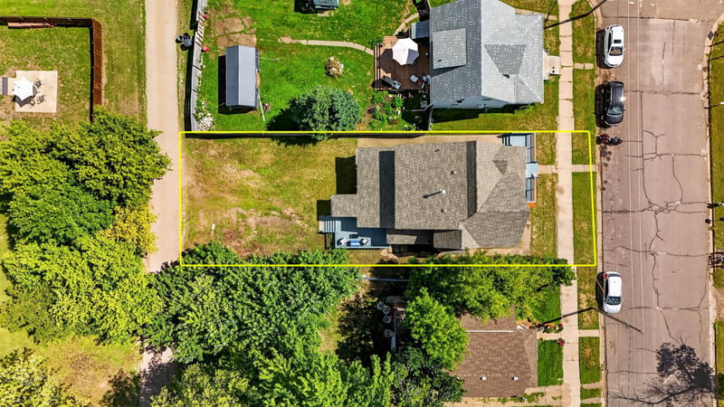 106 Lark St, Sandstone, MN 55072