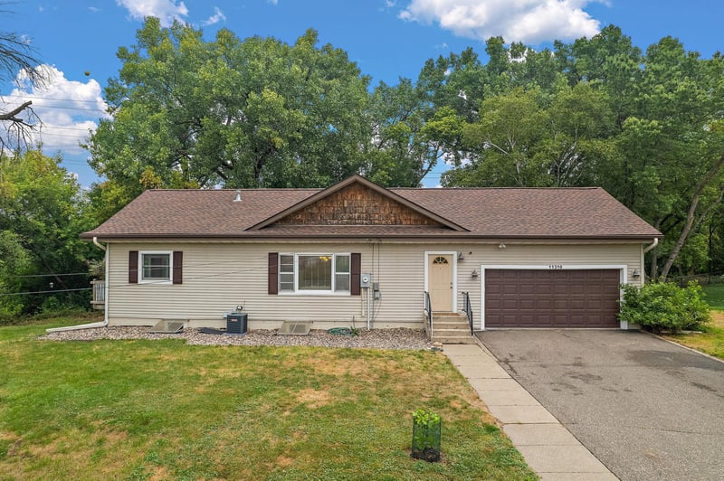 11310 12th Ave N, Plymouth, MN 55441