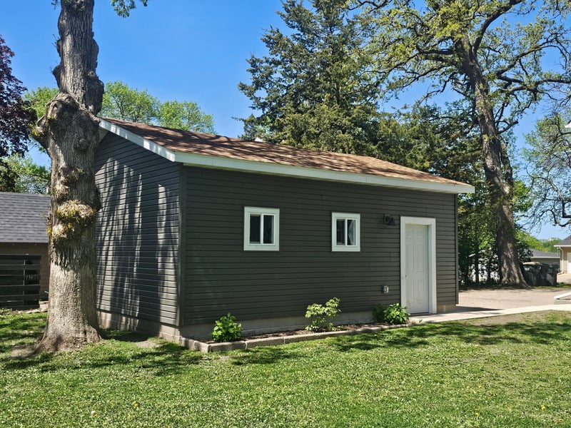 700 2nd Ave SW, Hutchinson, MN 55350