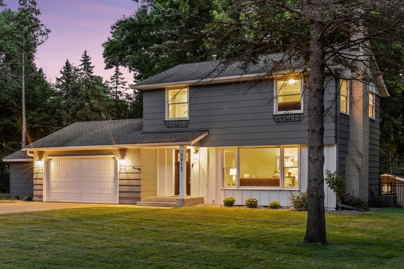 5913 Woodland Cir, Minnetonka, MN 55345