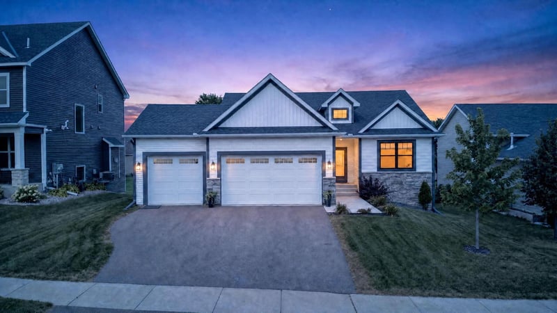 1119 Cubasue Ct, Shakopee, MN 55379