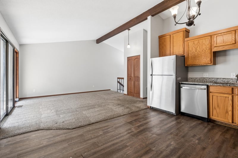 6371 Aspenwood Pz, Woodbury, MN 55125