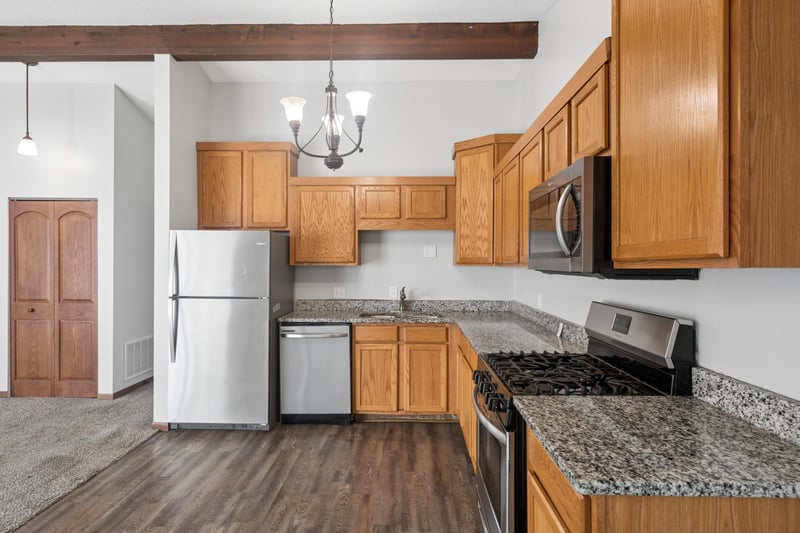 6371 Aspenwood Pz, Woodbury, MN 55125