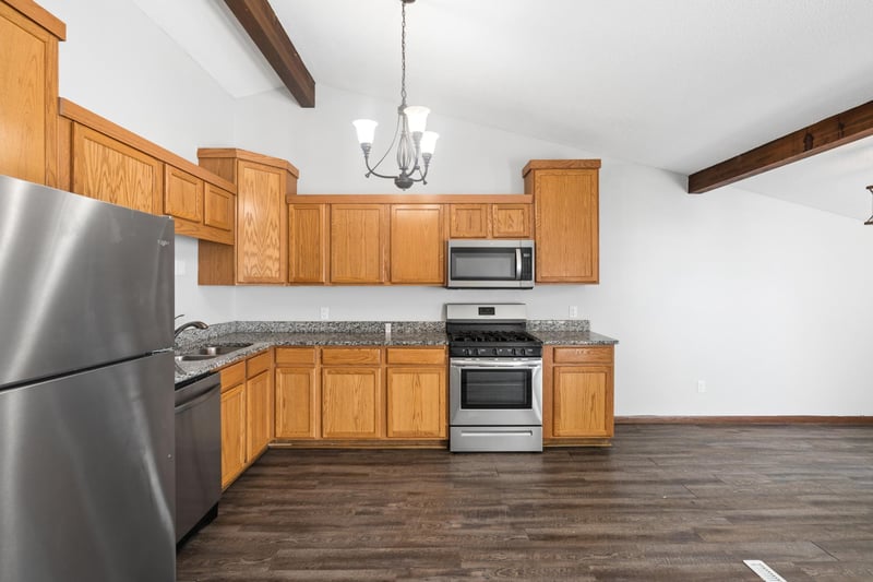 6371 Aspenwood Pz, Woodbury, MN 55125