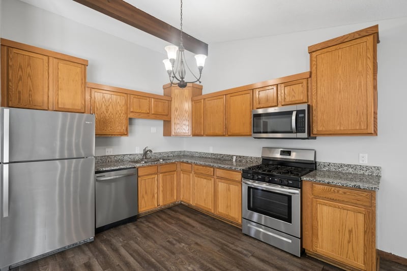 6371 Aspenwood Pz, Woodbury, MN 55125