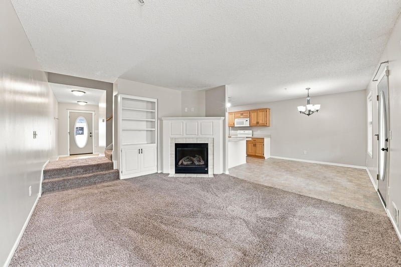 833 Winsome Way NW, Isanti, MN 55040