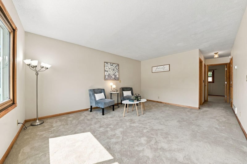 1893 Highway 96 E, White Bear Lake, MN 55110
