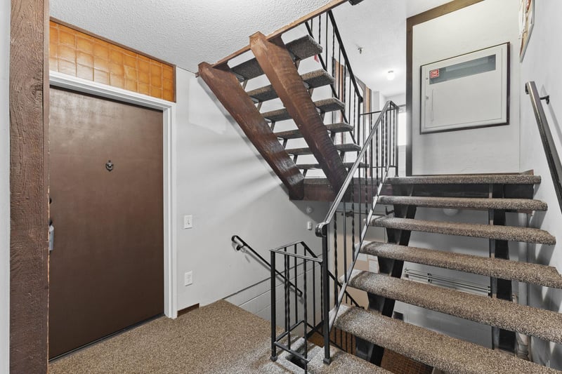 12844 Nicollet Ave #102, Burnsville, MN 55337