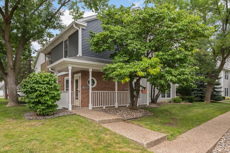 10998 Quebec Ave S, Bloomington, MN 55438