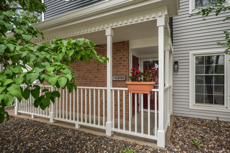 10998 Quebec Ave S, Bloomington, MN 55438