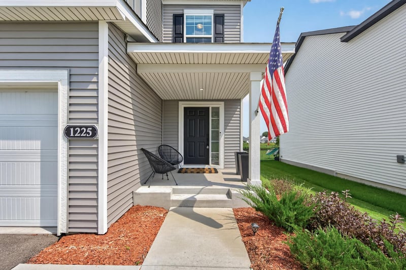 1225 Orchard Ct, Waconia, MN 55387