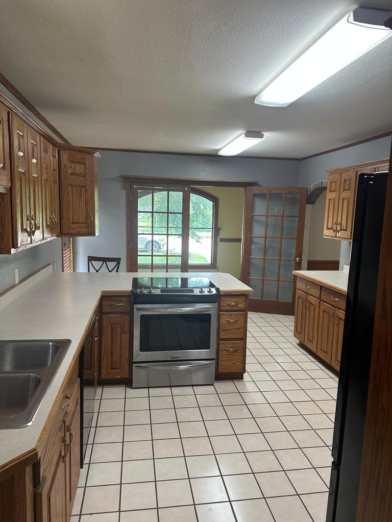 523 Davis Ave, Westbrook, MN 56183